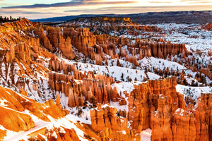 SNOWFALL AT BRYCE CANYON, Red Rock in winter